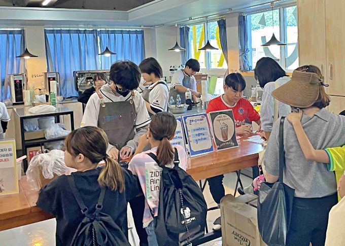 은행동청소년문화의집, 은하수 카페에서 펼쳐친 청소년들의 특별한 재능 기부