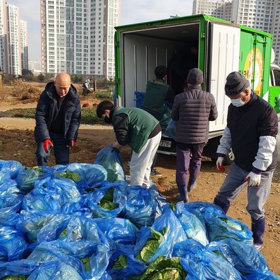 시흥시, 도시농업공원 텃밭 수확물로 나눔 실천
