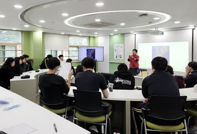 용인특례시는 보건복지부가 주관하는 아동보호체계 구축 평가에서 2년 연속 우수상을 수상했다