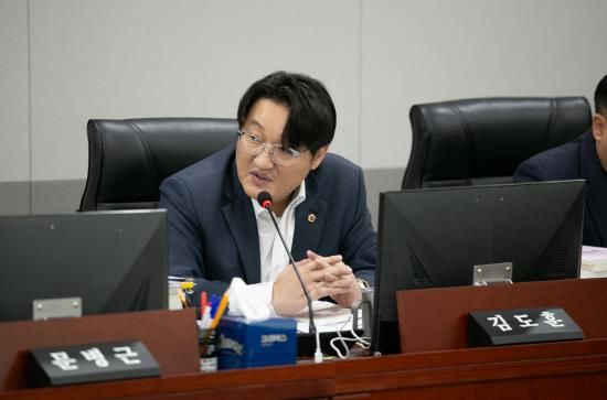 경기도의회 김도훈 의원, 인방 보수 등 학교시설 안전 개선 및 정보화사업 예산 문제 지적