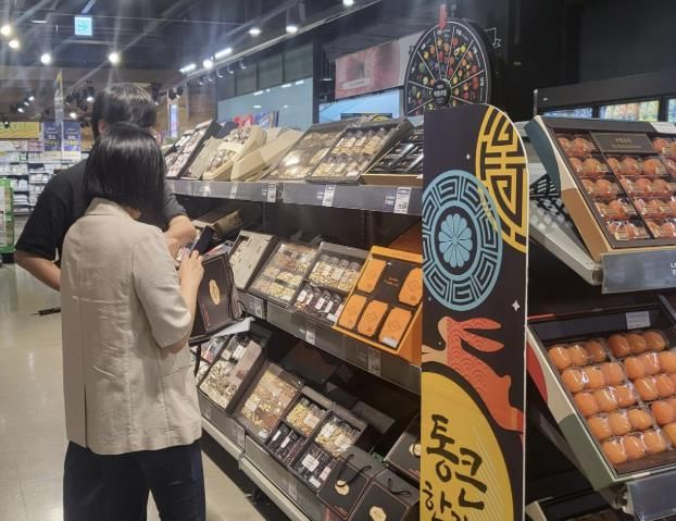 시흥시, 설 명절 대비 대형마트 과대포장 및 분리배출 표시 집중점검
