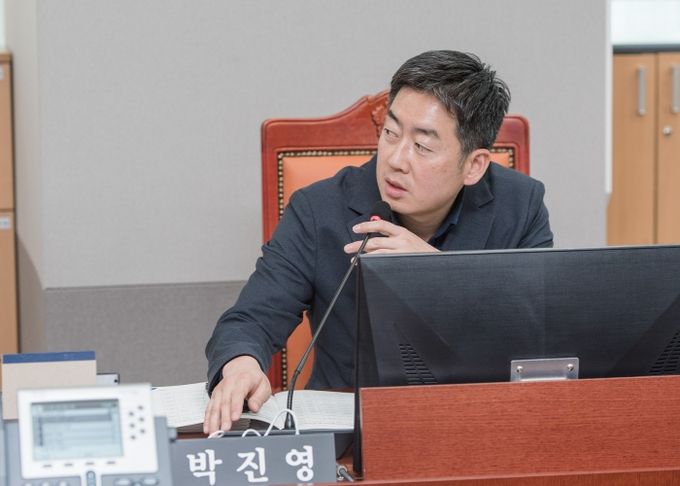 박진영 경기도의원(기획재정위원회, 더불어민주당, 화성8)
