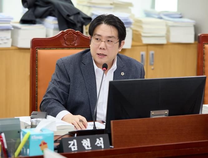 경기도의회 김현석 의원, 신도시 학급 과밀 문제 해결에 경기도교육청 대책 마련 촉구