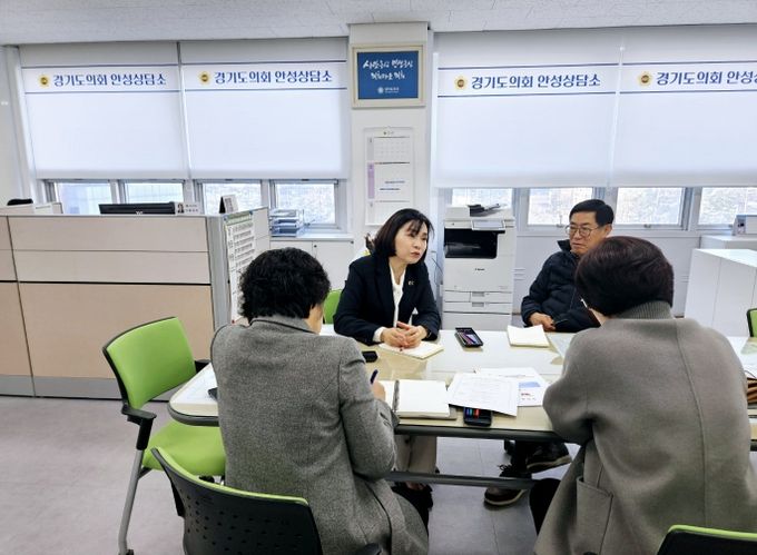 경기도의회 박명수·황세주 의원, 안성시 전략기획담당관과 정담회