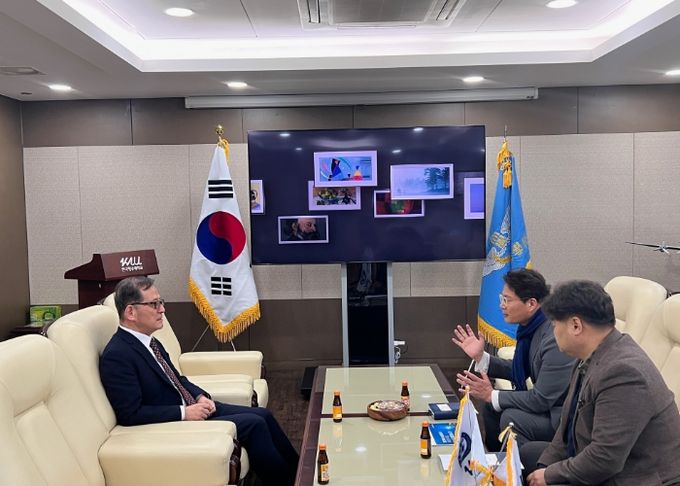 인공지능(AI) 산업 생태계 조성을 위한 한국항공대학교 총장과의 면담