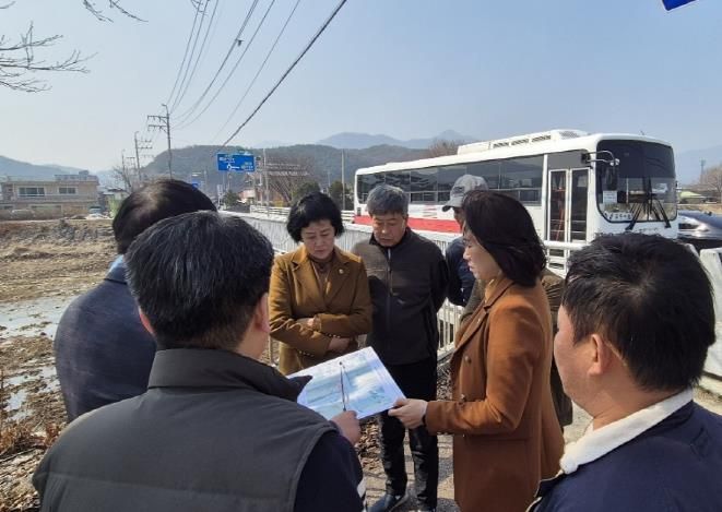 경기도의회 박명숙·이혜원 의원, 단월면 향소교 일대 교통정체 해소 위해 현장점검
