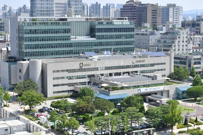 수원시청사