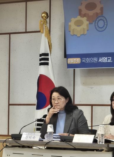신미숙 의원, ‘도시형 소공인 지원 여전히 갈 길 멀어’…국회 토론회 참석