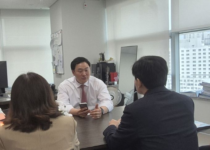 “정신건강 정책 다양성과 선택권이 핵심… 경기도의회 고준호 의원-道교육청, 현장 실효성 고민”