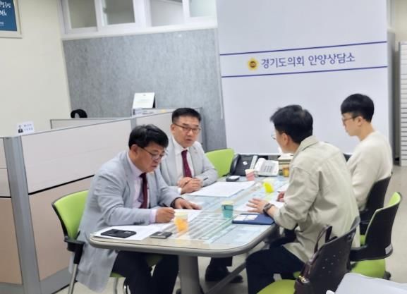 경기도의회 김재훈의원, 안양시 관양동.인덕원동 도시개발사업 업무 보고 가져
