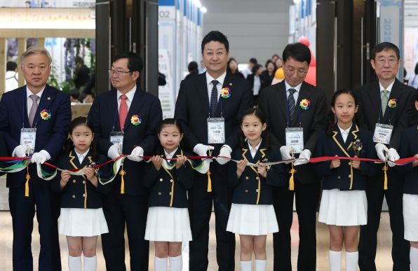 경기도의회 김진경 의장, 9일 ‘2025 경기 어린이박람회 개막식’ 참석