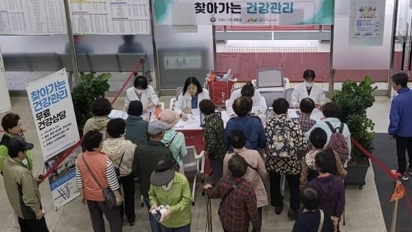 구리시, 노인복지관 대상 찾아가는 건강관리 및 시민건강증진센터 집중 홍보