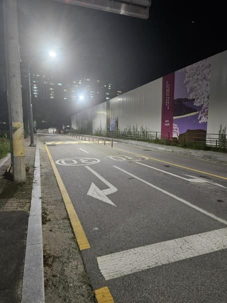 용인특례시 수지구 상현동 868 일원 LED 가로등 교체 모습