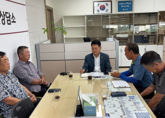 경기도의회 이인규의원,학교급식 친환경 농산물 납품 개선방안 논의