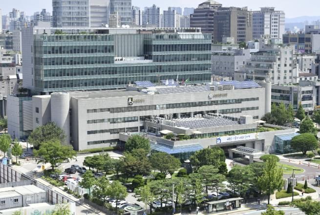 수원시청 전경